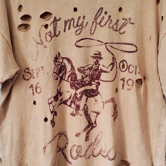 Forever 21 Tan Graphic Tee - Picture 12 of 13